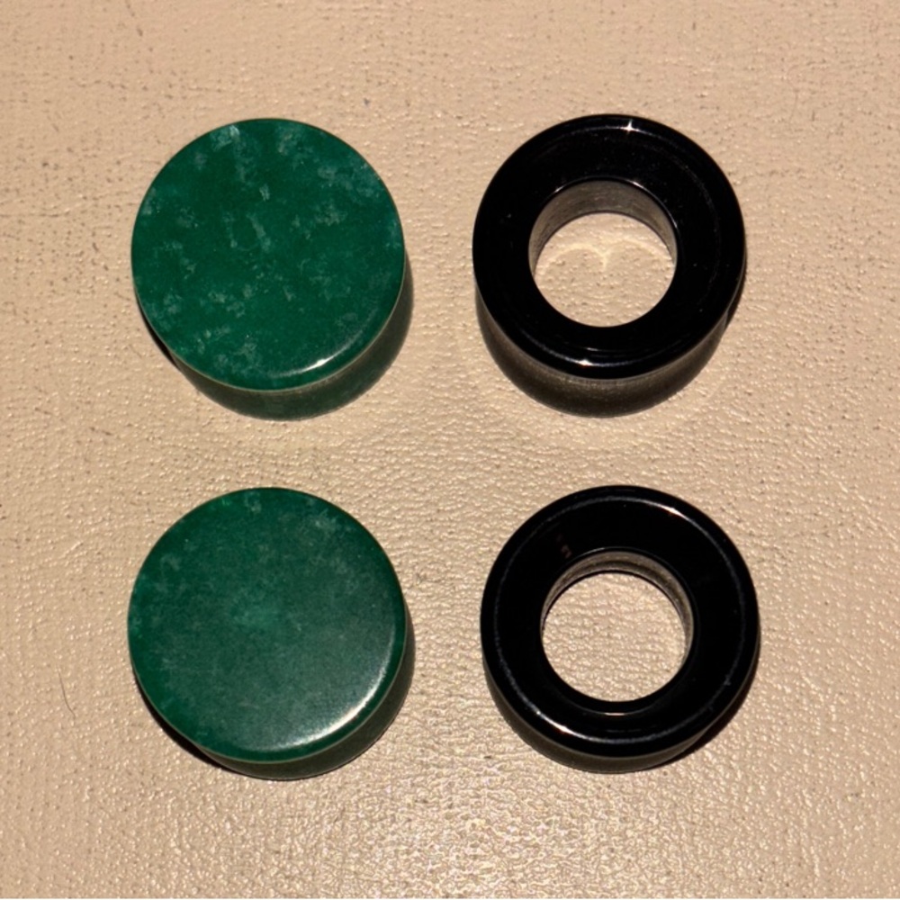 2/$30 Ear Gauges/Plugs